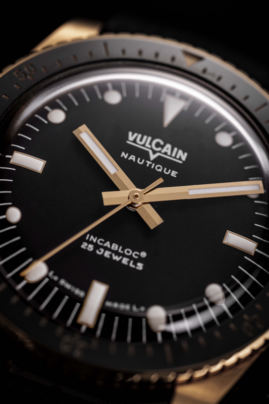 Skindiver Nautique - Gold & Black